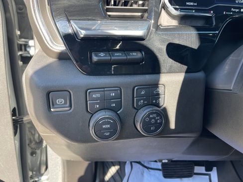 Certified 2025 Chevrolet Silverado 1500 LTZ w/ LTZ Premium Package image 25