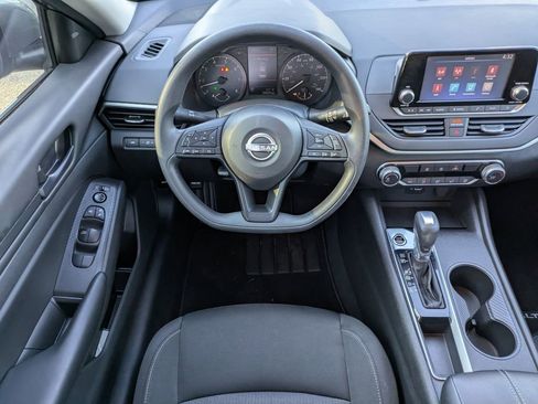 Used 2023 Nissan Altima 2.5 S image 15