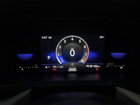 Certified 2023 Volkswagen Taos SE w/ Panoramic Sunroof Package image 16