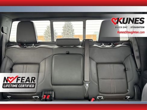 Used 2024 Chevrolet Silverado 1500 High Country w/ High Country Premium Package AWD/4WD image 27