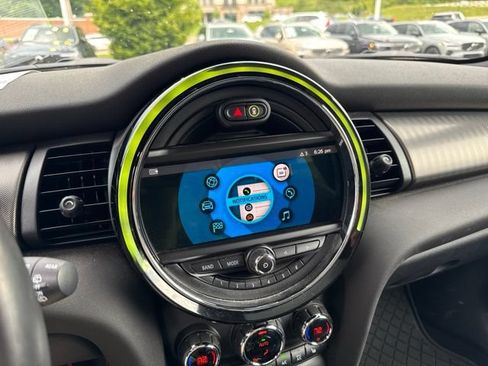 Used 2019 MINI Cooper 2-Door Hardtop w/ Storage Package FWD image 13