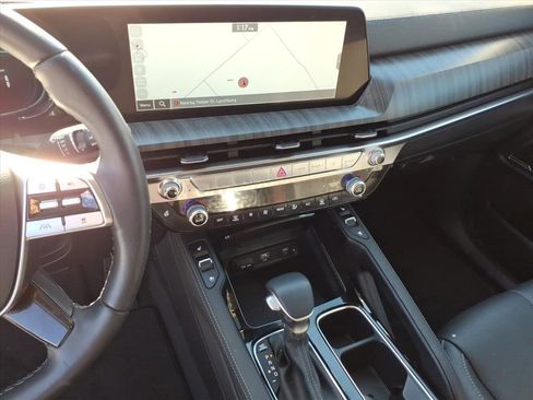 Used 2025 Kia Telluride EX image 25