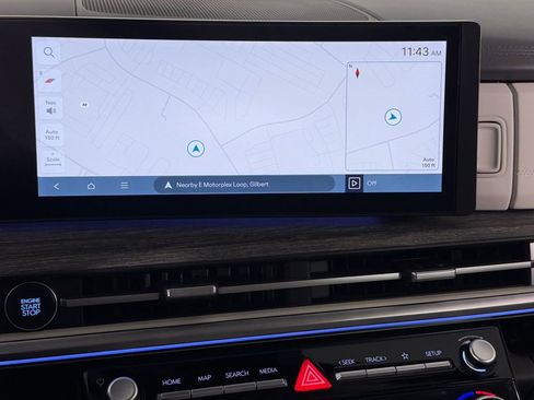 Used 2025 Hyundai Santa Fe Calligraphy AWD/4WD image 17