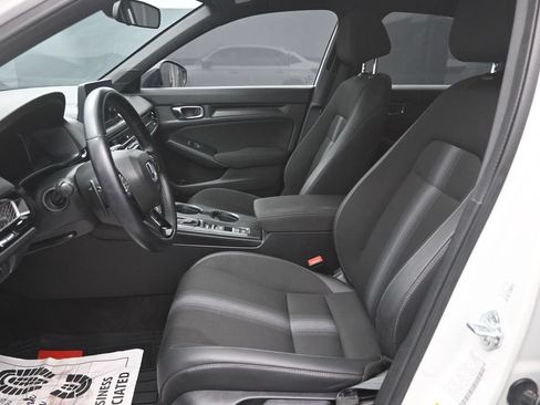 Used 2025 Honda Civic Sport image 18