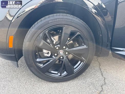 Used 2023 Buick Envision Preferred image 30