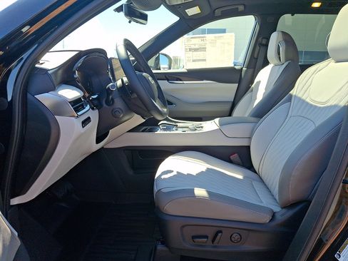New 2026 INFINITI QX60 Autograph w/ Dark Cargo Package AWD/4WD image 9