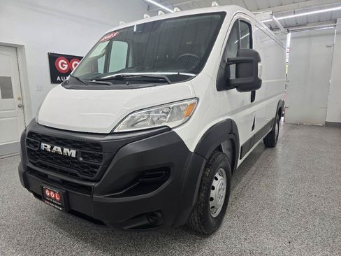 Used 2023 RAM ProMaster 2500 FWD image 8