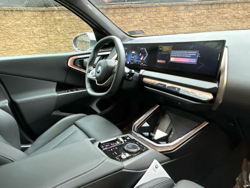 Certified 2025 BMW X3 xDrive30i image 8