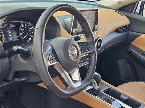 Used 2023 Nissan Sentra SV w/ SV Premium Package FWD image 7