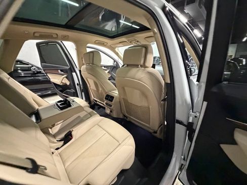 Used 2021 Audi Q5 Prestige w/ Prestige Package AWD/4WD image 34
