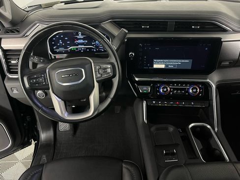 Used 2025 GMC Sierra 3500 Denali w/ Denali Reserve Package image 15