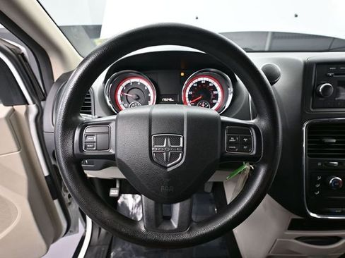 Used 2015 Dodge Grand Caravan American Value Package image 22