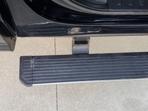 Used 2017 Ford F150 Platinum w/ Equipment Group 701A Luxury image 13