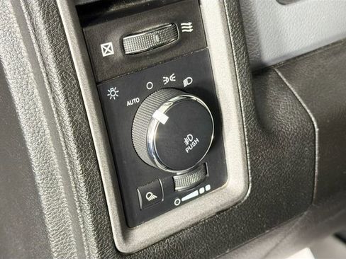 Used 2019 RAM 1500 Express w/ Wheel & Sound Group AWD/4WD image 10