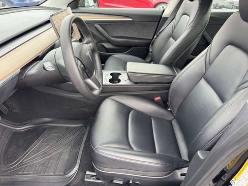 Used 2023 Tesla Model 3 Standard Range RWD image 29