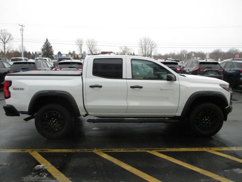 Used 2023 Chevrolet Colorado Trail Boss w/ Advanced Trailering Package image 6