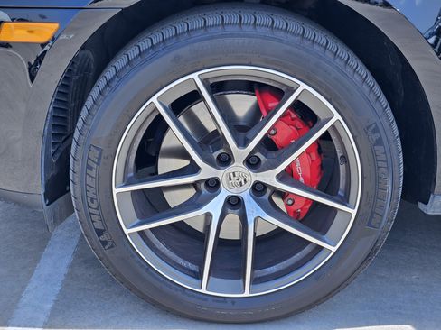Certified 2026 Porsche Macan S AWD/4WD image 14