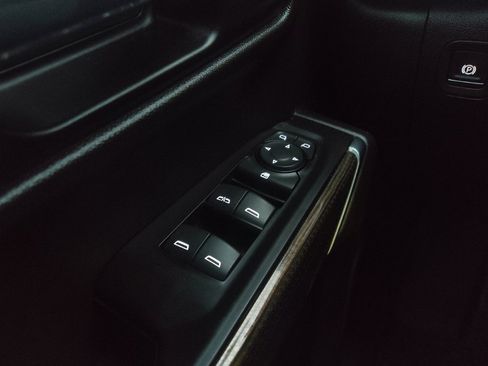 Used 2019 Chevrolet Silverado 1500 LT w/ All-Star Edition AWD/4WD image 27