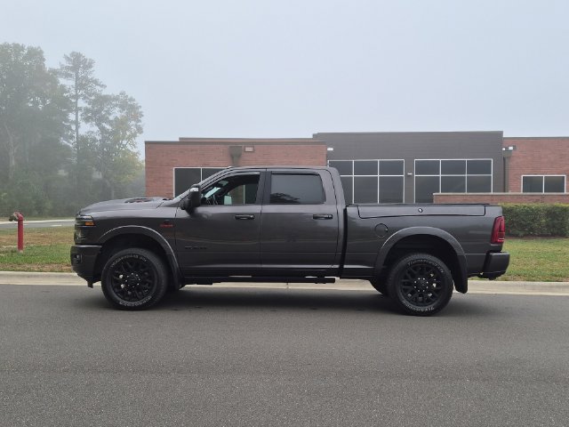 Used 2025 RAM 3500 Limited AWD/4WD image 2