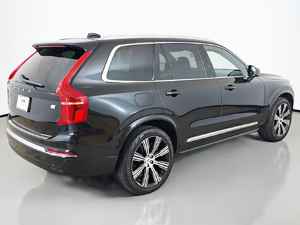 Used 2024 Volvo XC90 T8 Ultimate w/ Lounge Package AWD/4WD image 16