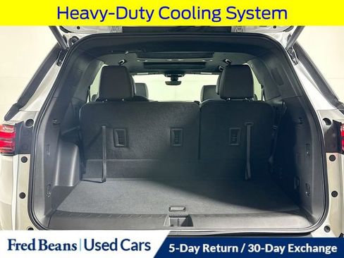 Used 2023 Chevrolet Traverse RS image 35