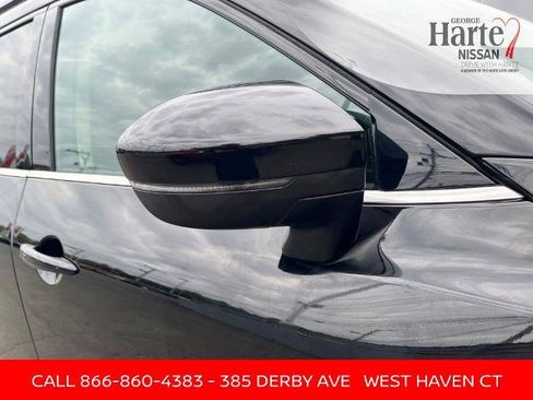 Certified 2025 Nissan Pathfinder SV AWD/4WD image 7