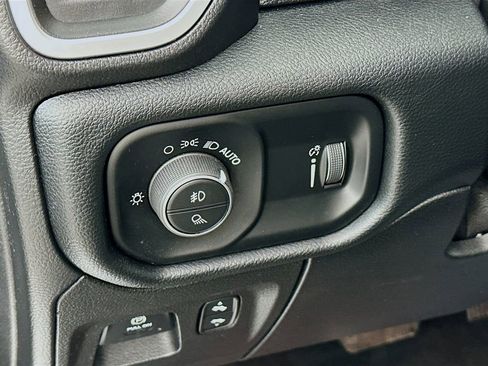 Certified 2021 RAM 1500 Big Horn AWD/4WD image 16