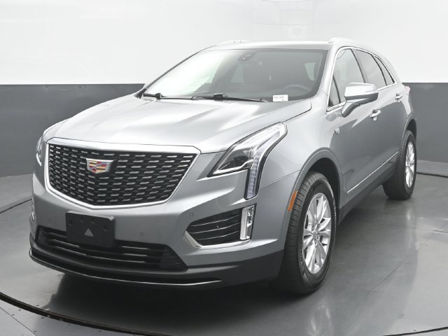 Used 2025 Cadillac XT5 Luxury w/ LPO, Floor Liner Package AWD/4WD image 1