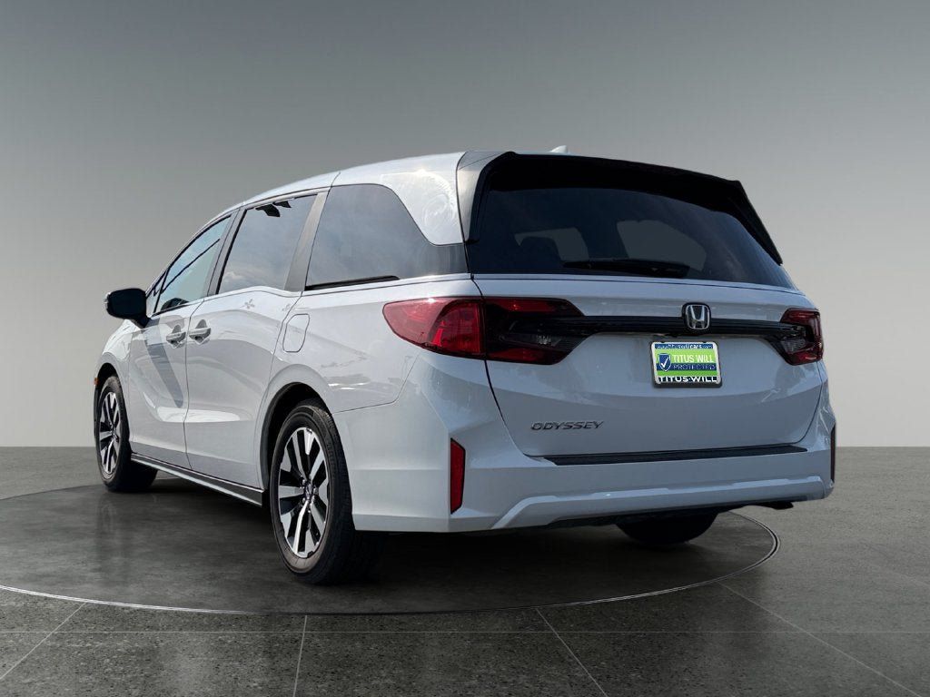 Used 2025 Honda Odyssey EX-L image 7