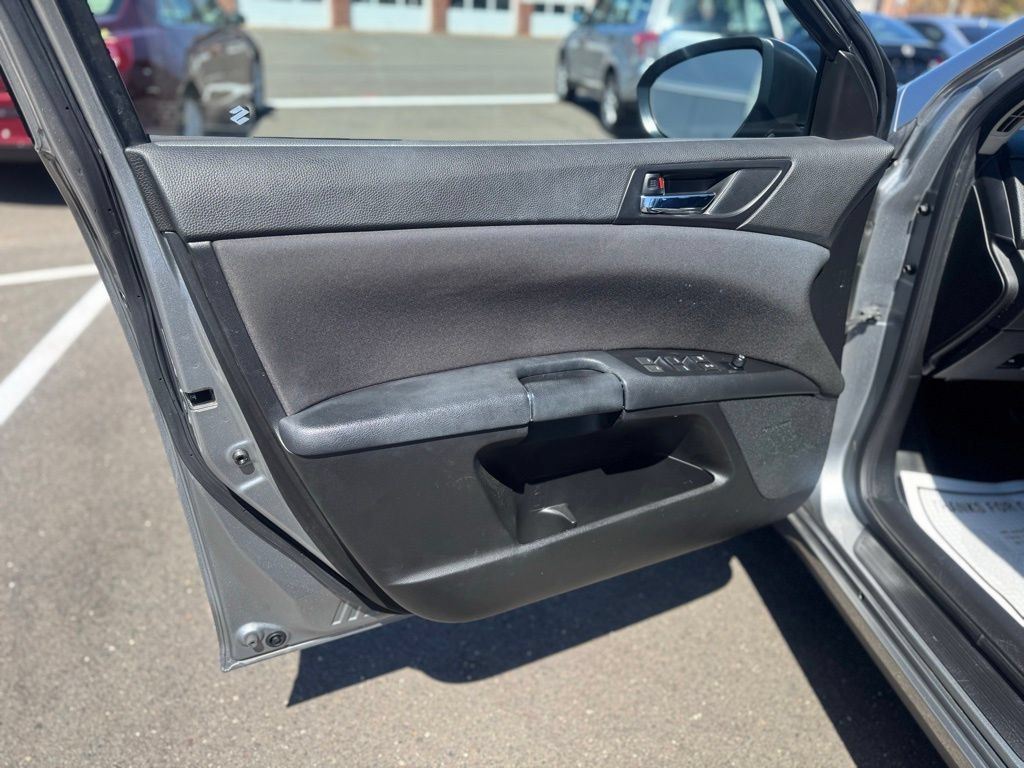 Used 2010 Suzuki Kizashi GTS FWD image 30