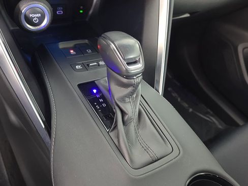 Used 2023 Toyota Venza LE AWD/4WD image 22