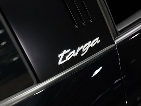 Used 2021 Porsche 911 Targa 4S image 14