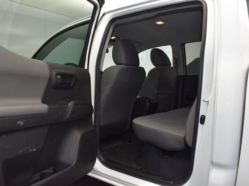 Used 2022 Toyota Tacoma SR w/ SR Convenience Package RWD image 15