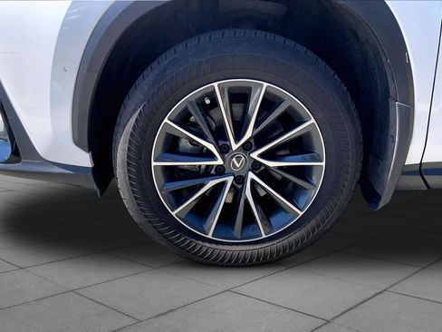 Used 2024 Lexus NX 250 FWD w/ Cold Area Package image 11