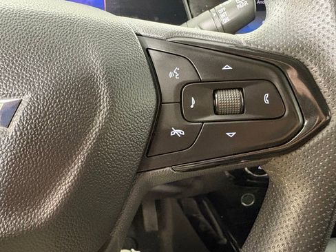 Used 2024 Chevrolet Trax LT FWD image 26