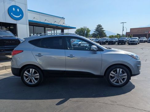Used 2014 Hyundai Tucson Limited w/ Technology Package 02 FWD image 2