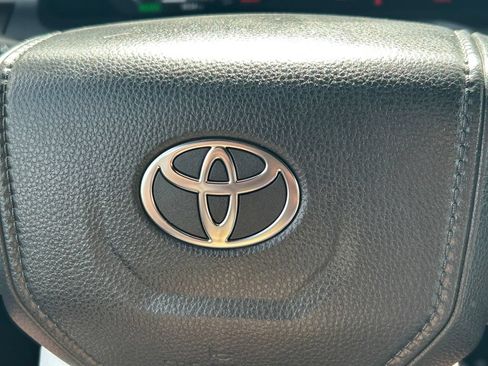 Certified 2025 Toyota 4Runner TRD Off-Road AWD/4WD image 35