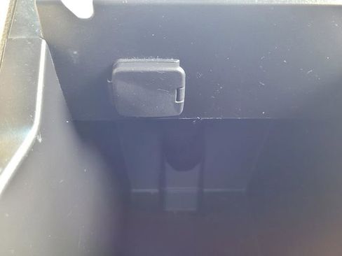 Used 2019 Ford Explorer XLT image 20