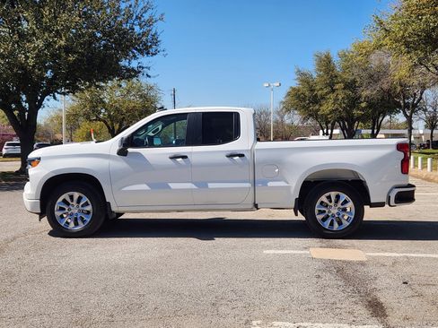 Certified 2024 Chevrolet Silverado 1500 Custom image 3