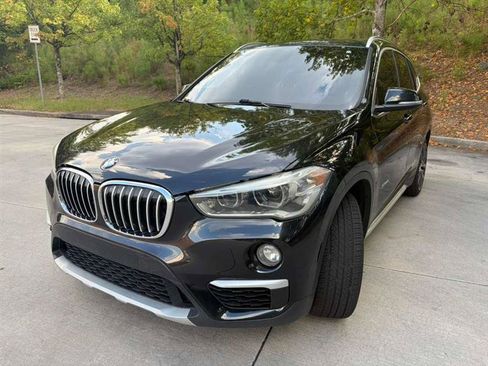 Used 2017 BMW X1 xDrive28i AWD/4WD image 3