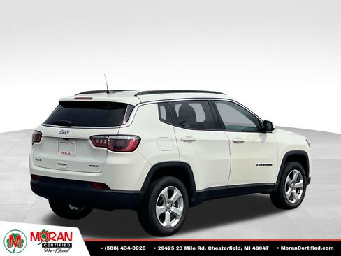 Used 2018 Jeep Compass Latitude w/ Popular Equipment Group AWD/4WD image 5