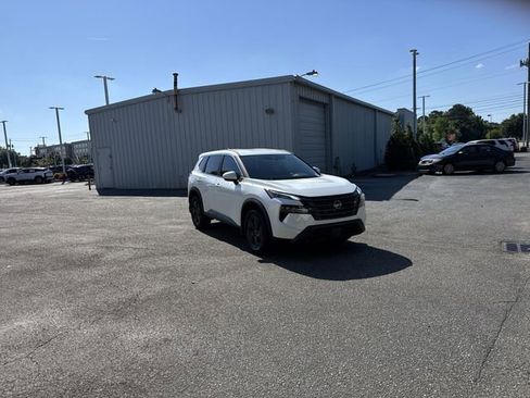 New 2026 Nissan Rogue SV AWD/4WD image 3