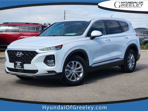 Used 2019 Hyundai Santa Fe SE image 1