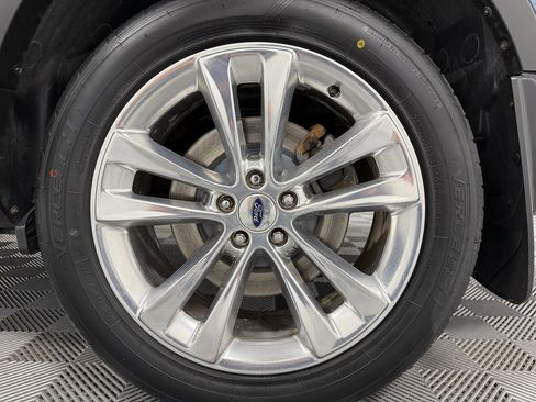Used 2018 Ford Explorer Limited AWD/4WD image 36