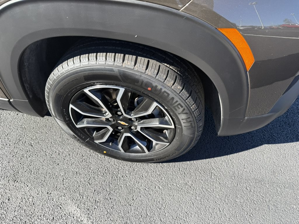 Certified 2021 Chevrolet TrailBlazer ACTIV w/ Sun and Liftgate Package AWD/4WD image 9
