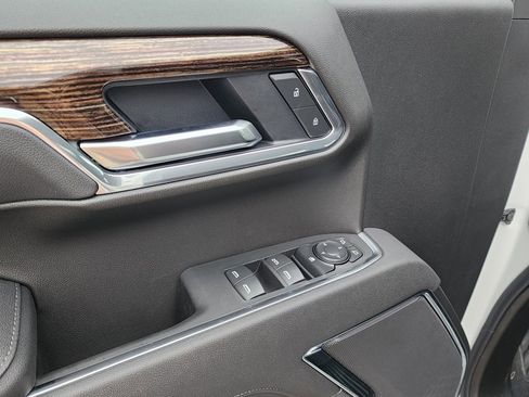 New 2026 GMC Sierra 1500 Elevation image 15