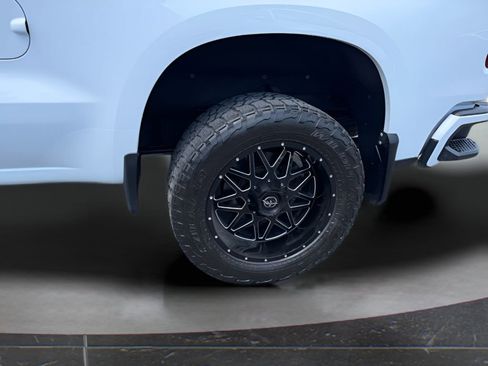 Used 2019 Chevrolet Silverado 1500 RST w/ True North Edition AWD/4WD image 16