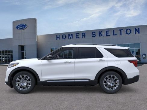 New 2026 Ford Explorer Platinum RWD image 3