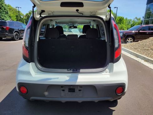 Used 2018 Kia Soul FWD image 24