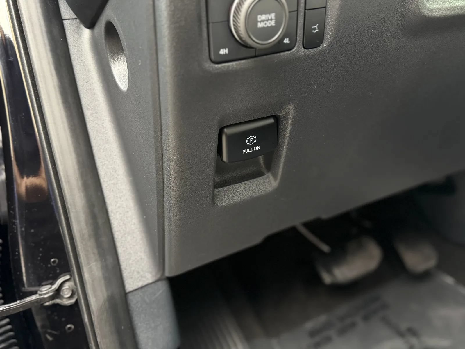 Used 2025 Ford Expedition Active AWD/4WD image 30